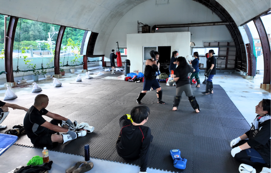 【未経験者大歓迎！】奄美大島でキックボクシングを体験しよう！